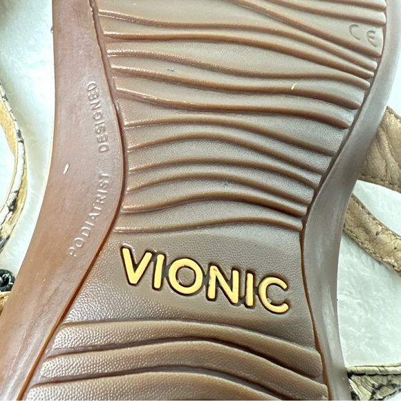 Vionic Kirra Snakeskin Sandals - Black and Cream Orthotic Comfortable Size 7 - Picture 9 of 14